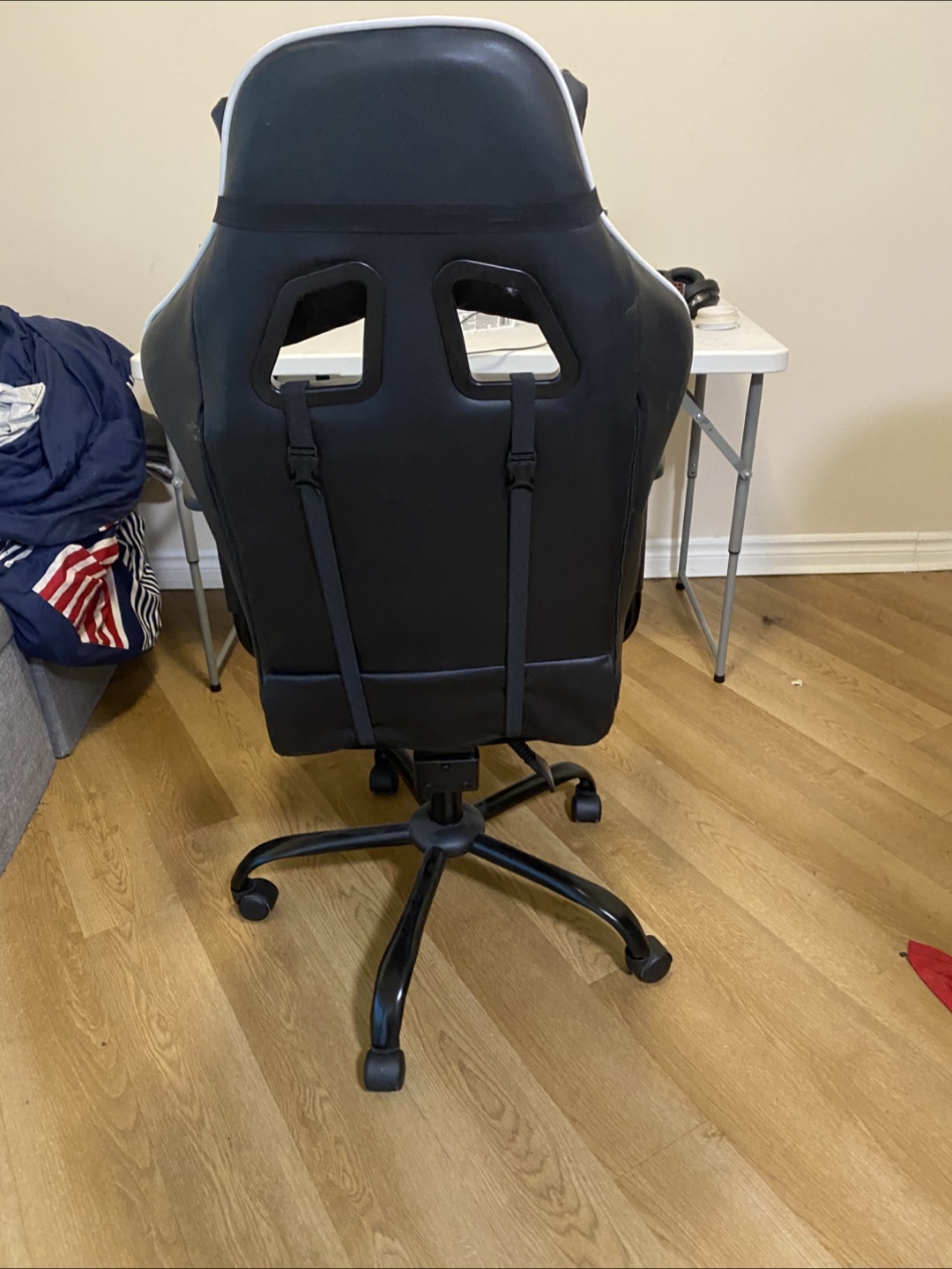 Gaming Chair with Footrest - Black and White - photo 3