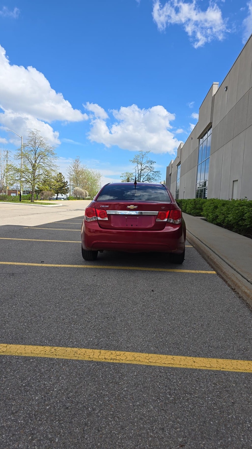 2014 Chevrolet Cruze - Red Sedan - photo 2