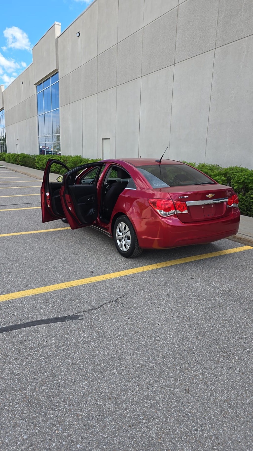 2014 Chevrolet Cruze - Red Sedan - photo 3