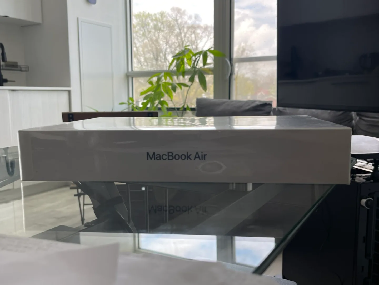 New Apple MacBook Air 13-inch M2 Chip - 16GB RAM, 256GB SSD image indicator(3)