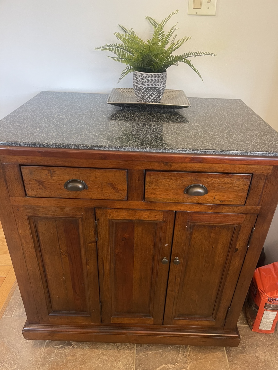 Kitchen Island - photo 4