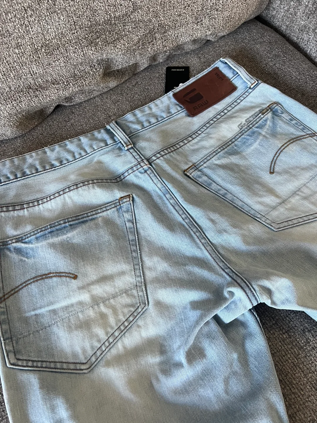 NEW G-Star Slim Jeans 31/30 image indicator(6)