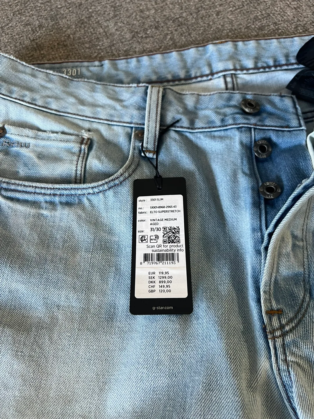 NEW G-Star Slim Jeans 31/30 image indicator(9)