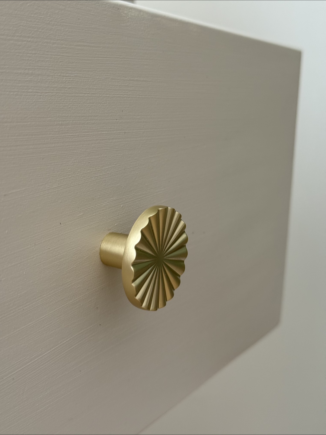 Five-Drawer refinished Dresser with Gold Knobs - photo 4