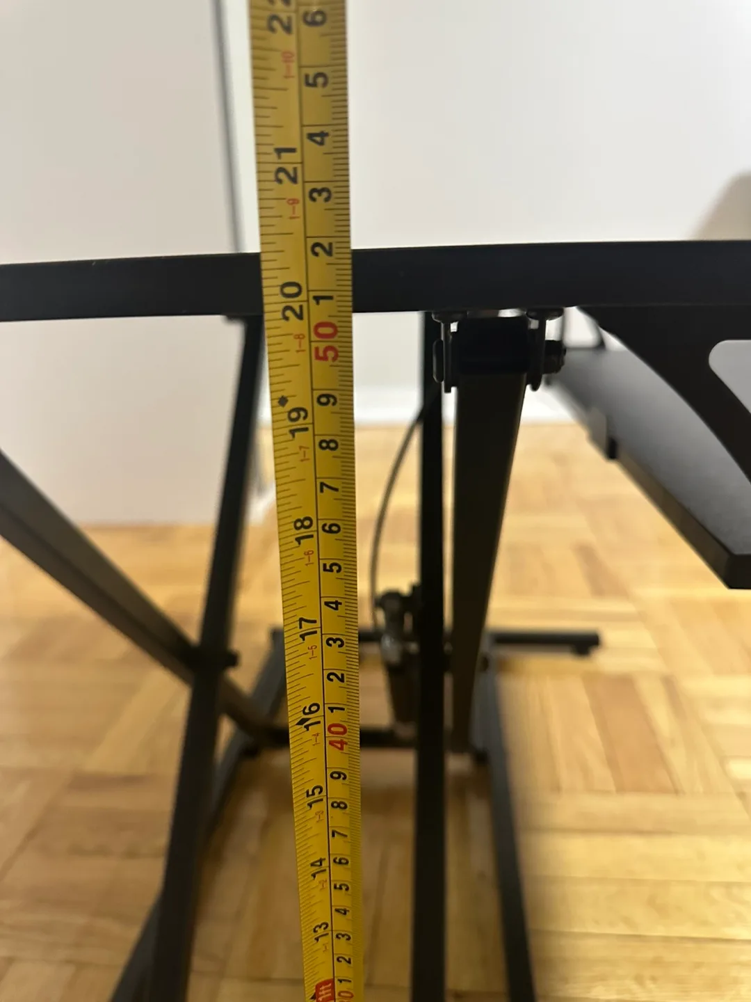 Ergomaker Adjustable Standing Desk Converter image indicator(7)