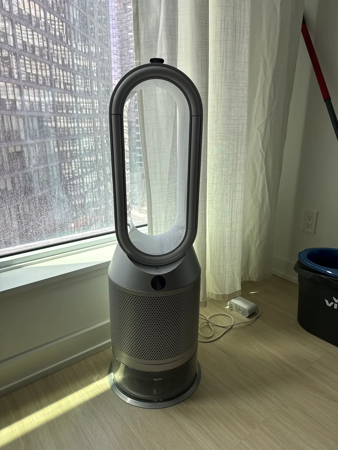 Dyson Purifier Humidify + Cool PH03 thumbnail