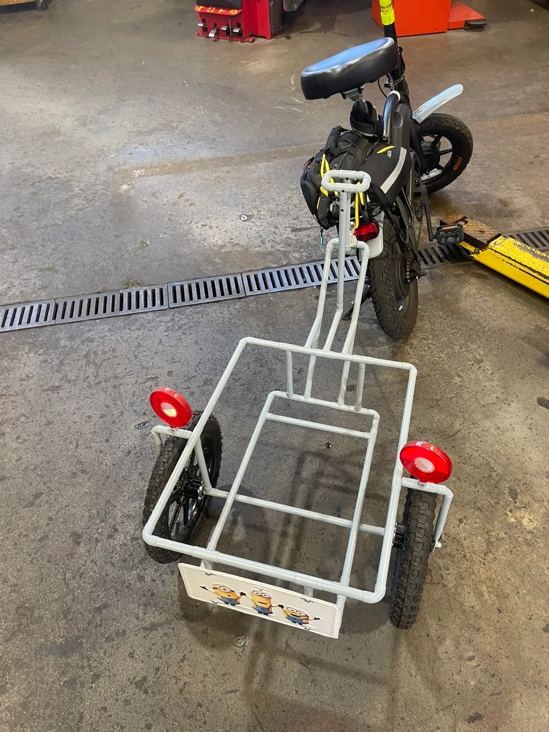 Jetson Electric Folding Bike with Trailer image indicator(2)