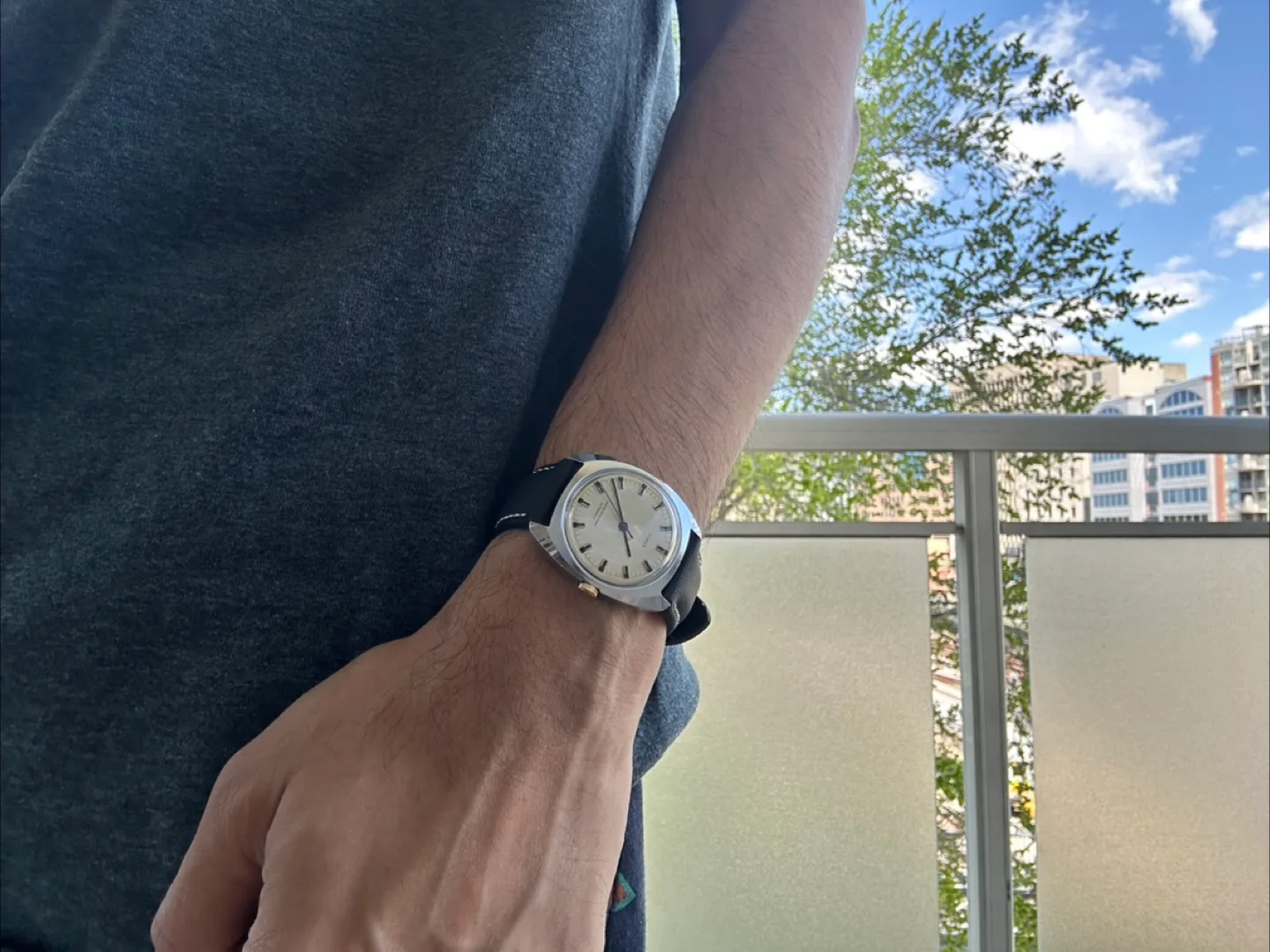 Vintage Timex Automatic Wristwatch image indicator(3)