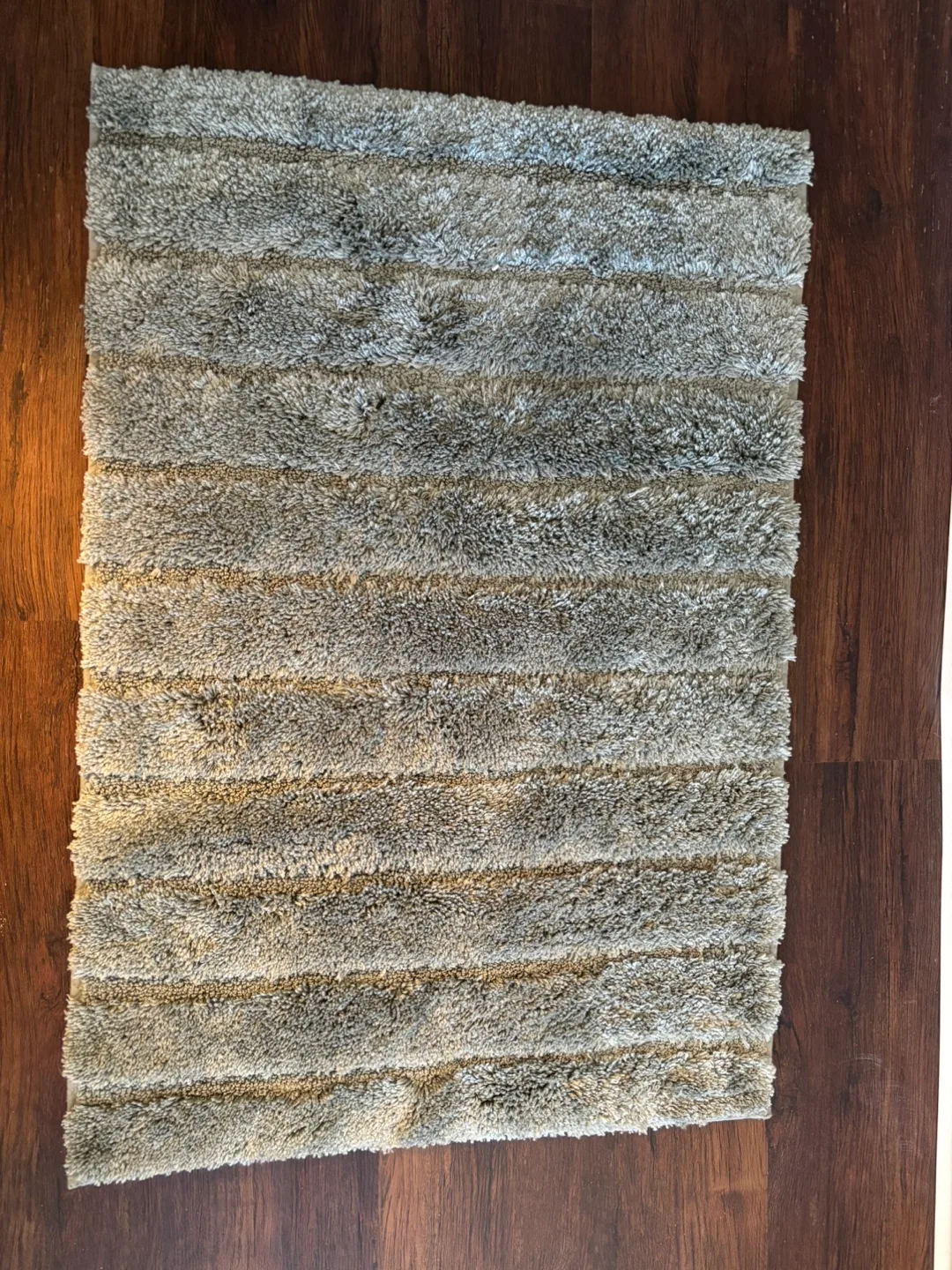 Gray Bath Rug thumbnail
