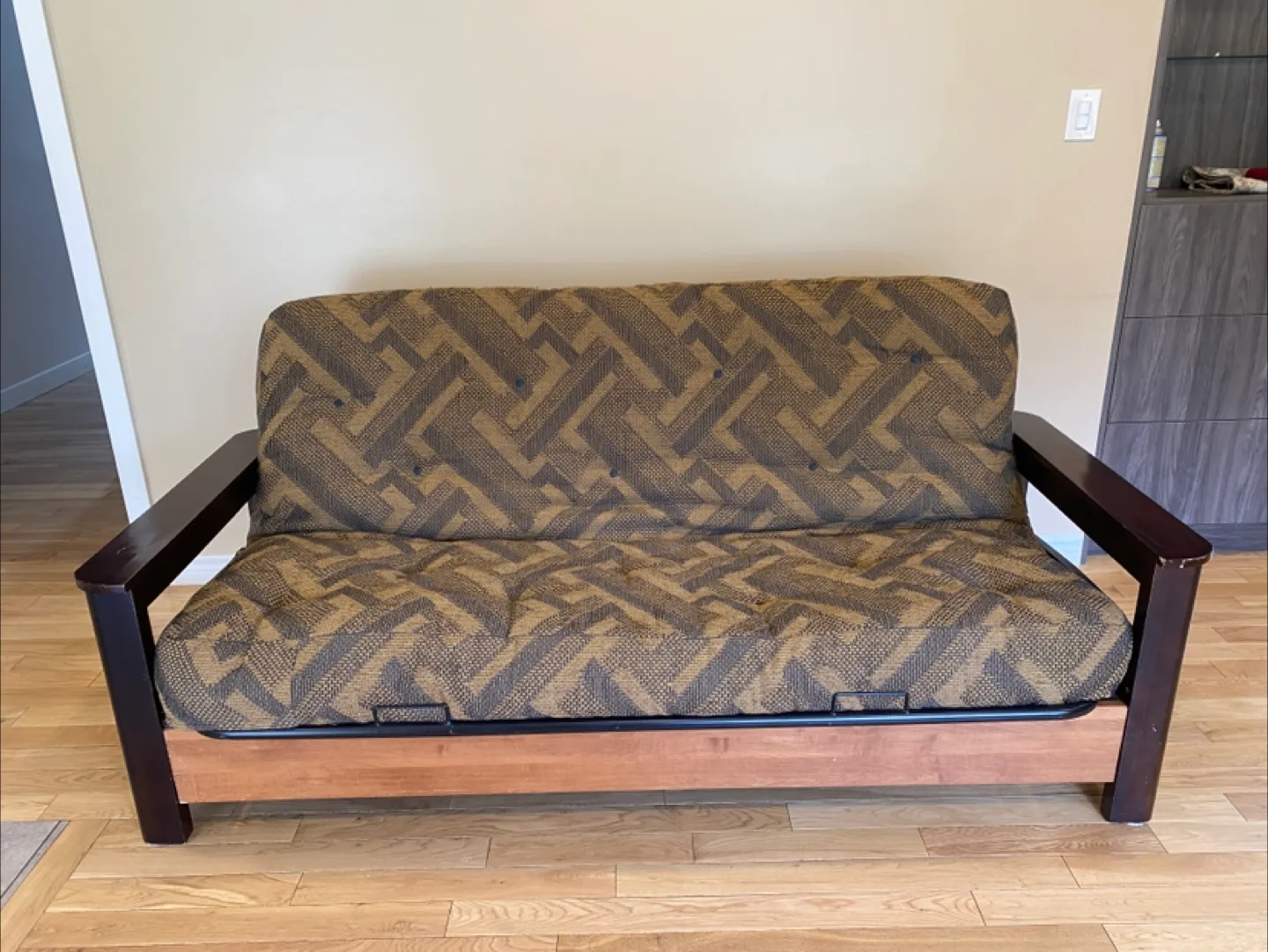 Beautiful Full Size Futon with Storage Hand Rest (CAN DELIVER)