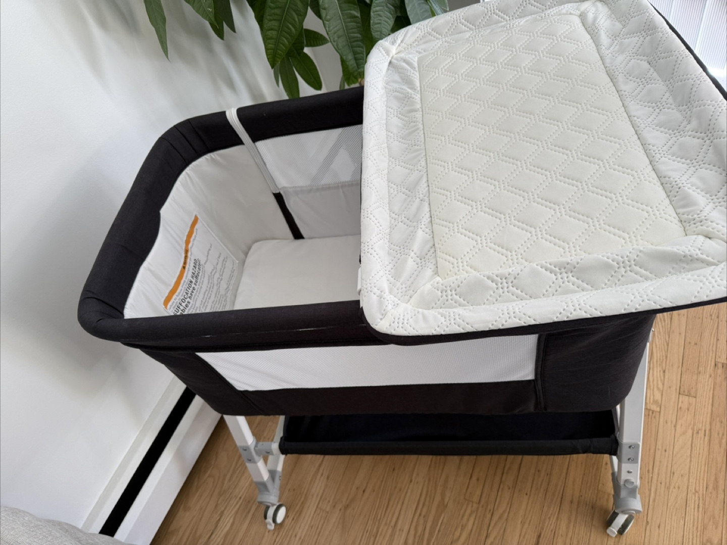 Baby Bassinet Bedside Sleeper - photo 3