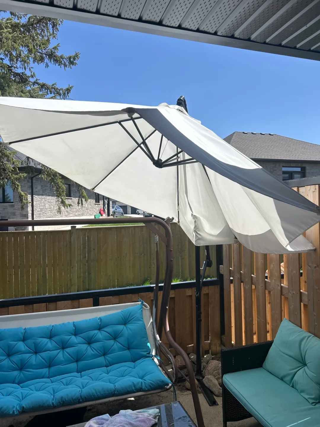 Patio Cantilever Umbrella thumbnail