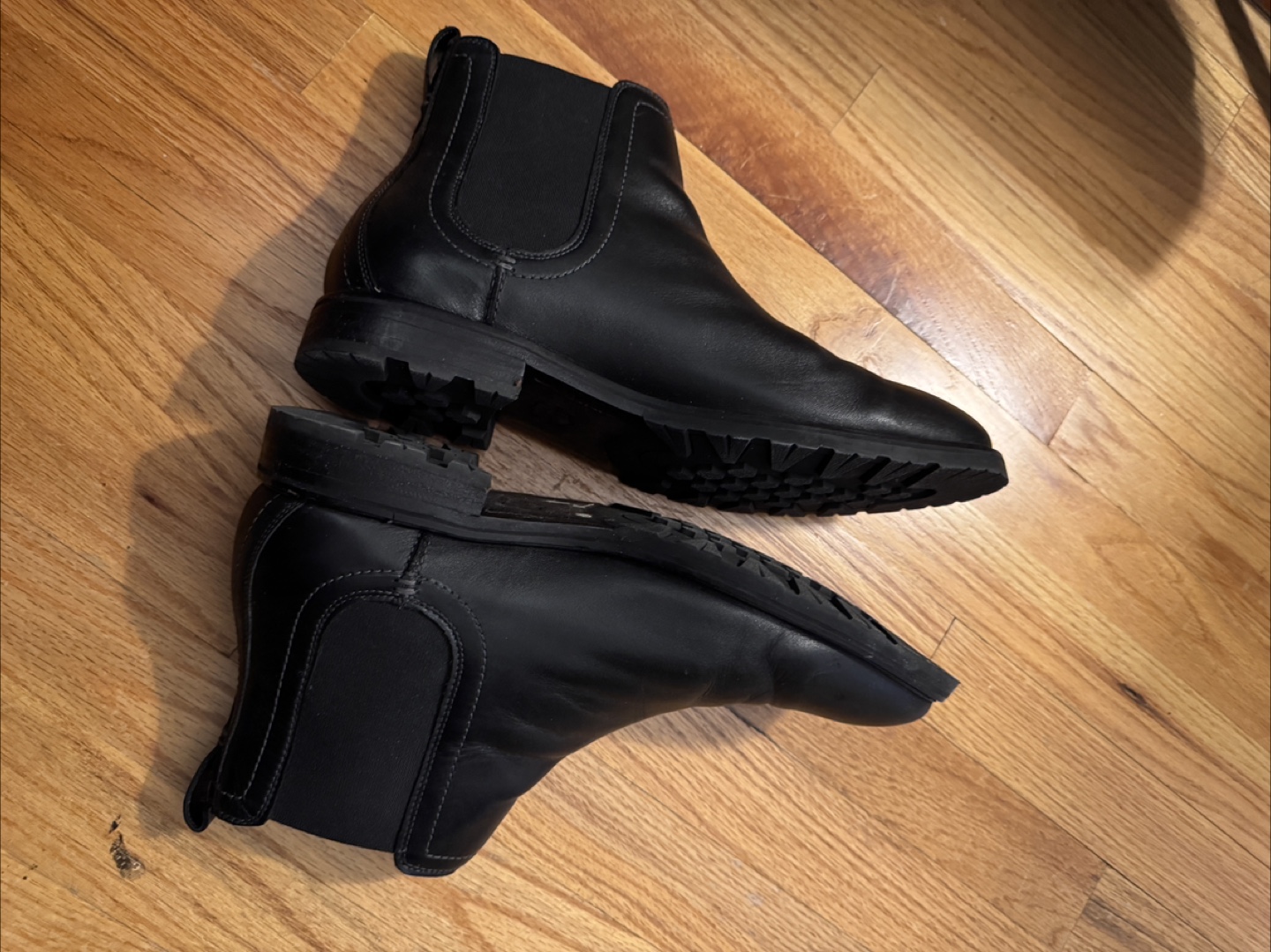 Cole Haan Black Leather Chelsea Boots (water proof) - photo 3