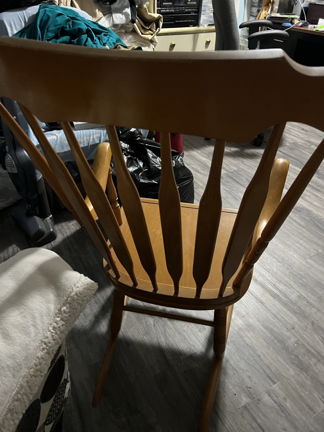 Wooden Rocking Chair - photo 4