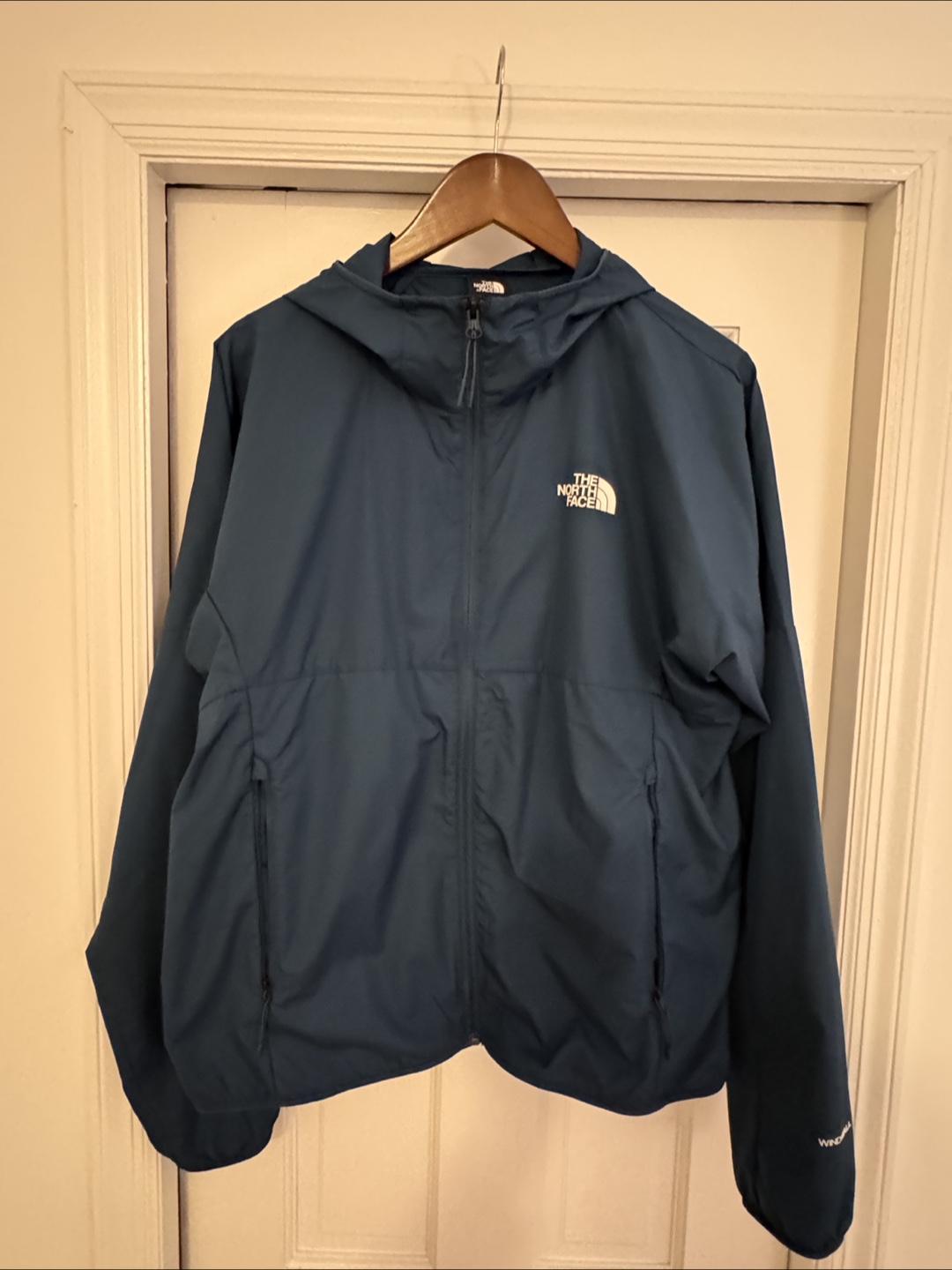 North Face Men's Blue Windbreaker