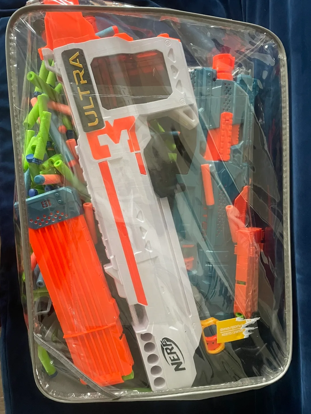 - Nerf Ultra One Blaster and Accessories Bundle image indicator(2)