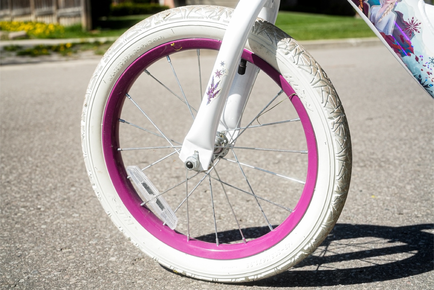 Frozen Elsa Themed Children’s Bike - photo 4