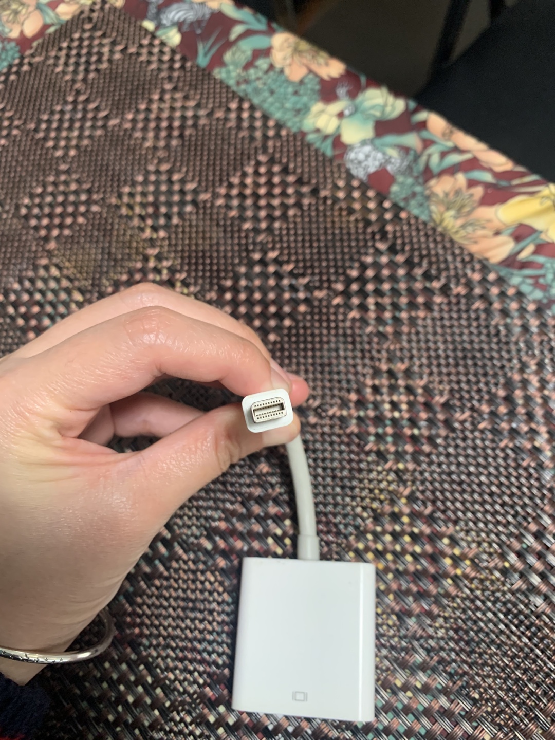 Thunderbolt to Mini DisplayPort Adapter - photo 2