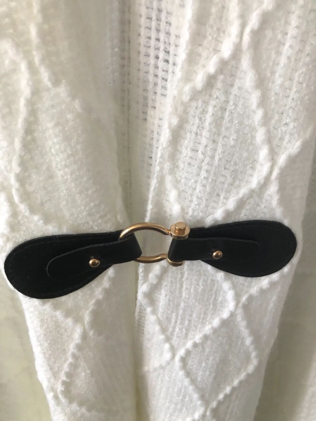 White Knit Poncho with Fringe Brand New image indicator(3)