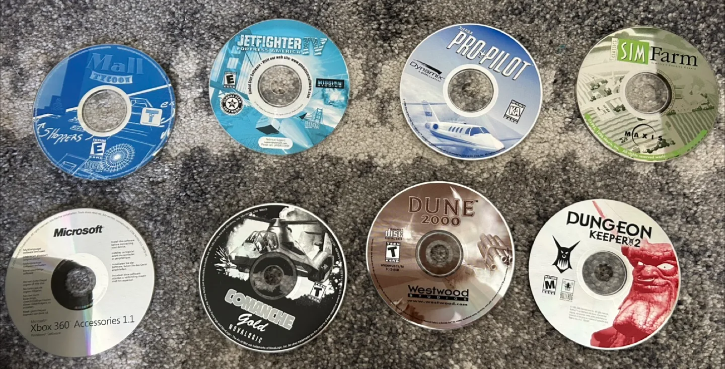 Lot of 8 PC Games and 1 Xbox 360 Accessories Disc thumbnail