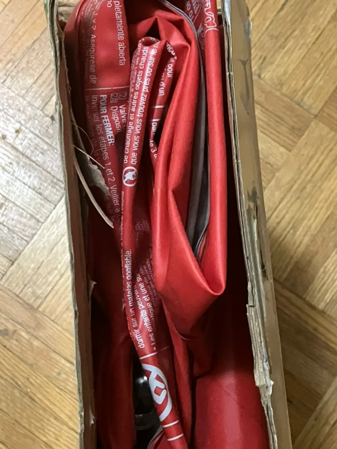 Coleman QuickBed Air Mattress (Queen Sized) image indicator(3)