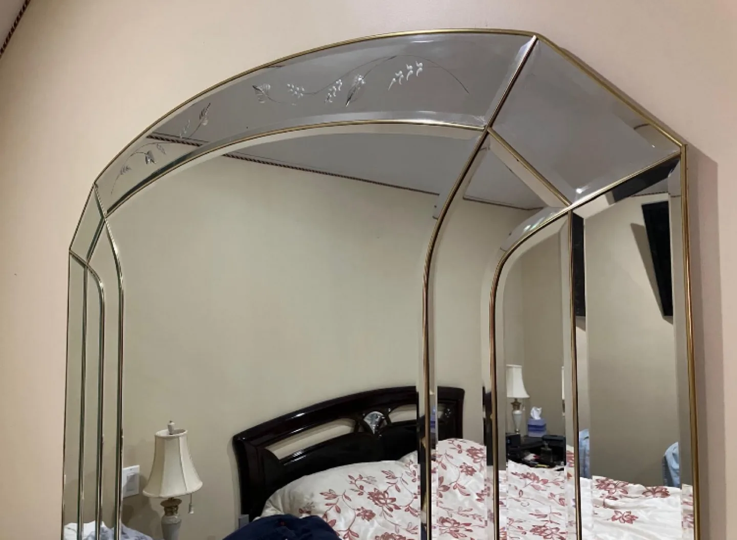 Elegant Italian Dark Wood Bedroom Set image indicator(3)