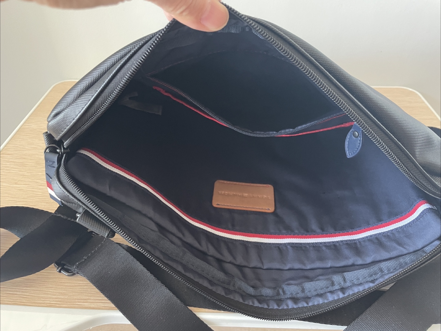 Tommy Hilfiger Black Crossbody Messenger Bag - photo 3