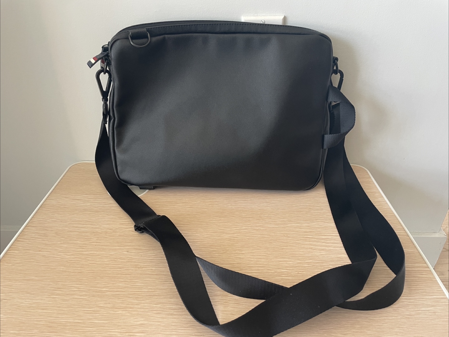 Tommy Hilfiger Black Crossbody Messenger Bag - photo 2