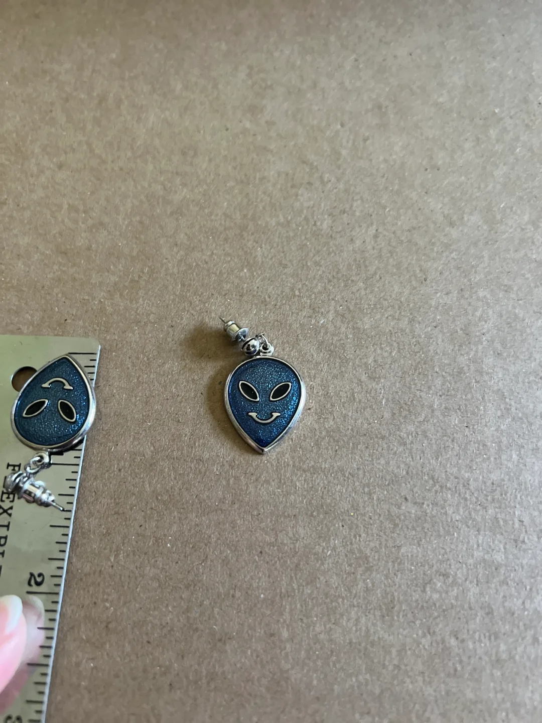 Cute Alien Face Dangle Earrings image indicator(2)
