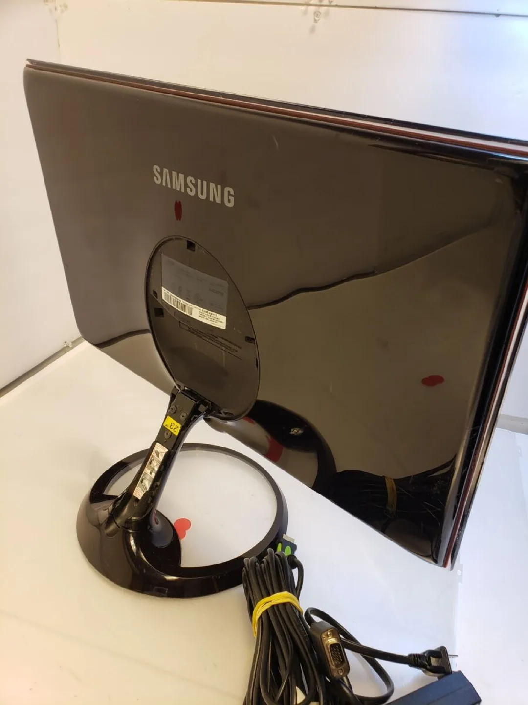 Samsung 24-inch LCD Monitor image indicator(4)