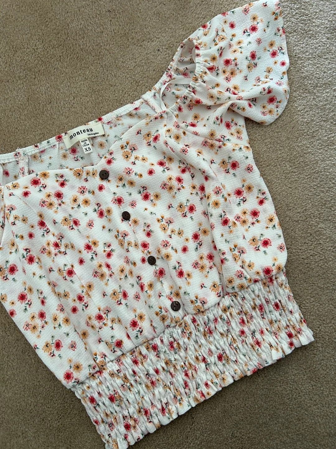 Blouses - Size XS image indicator(2)