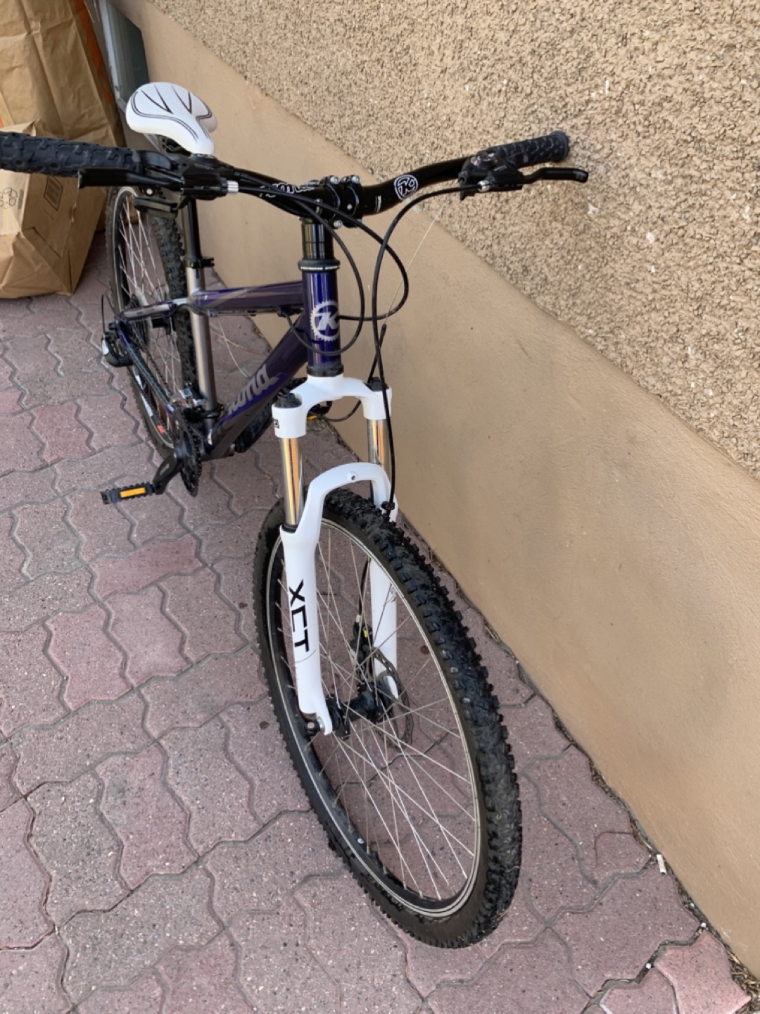 Kona Women's Mountain Bike - photo 5