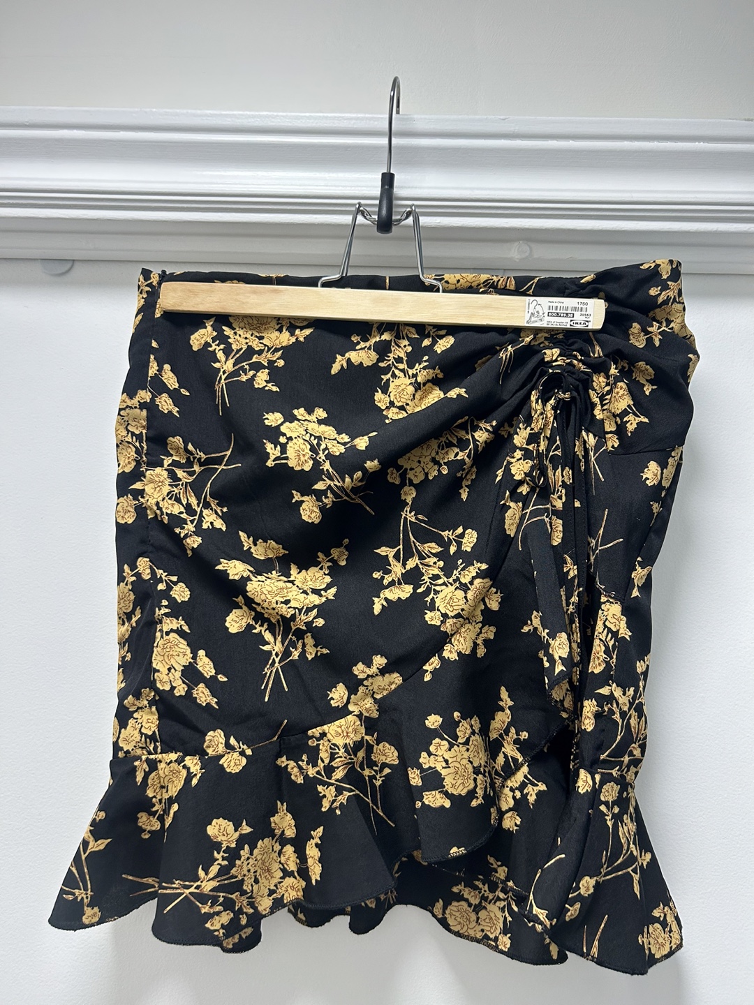 SHEIN Women's Medium Black and Gold Floral Wrap Mini Skirt - photo 2
