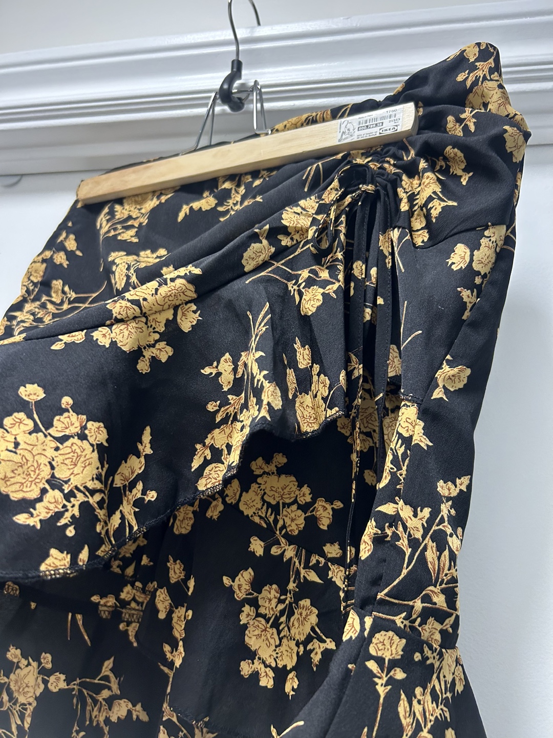 SHEIN Women's Medium Black and Gold Floral Wrap Mini Skirt - photo 3