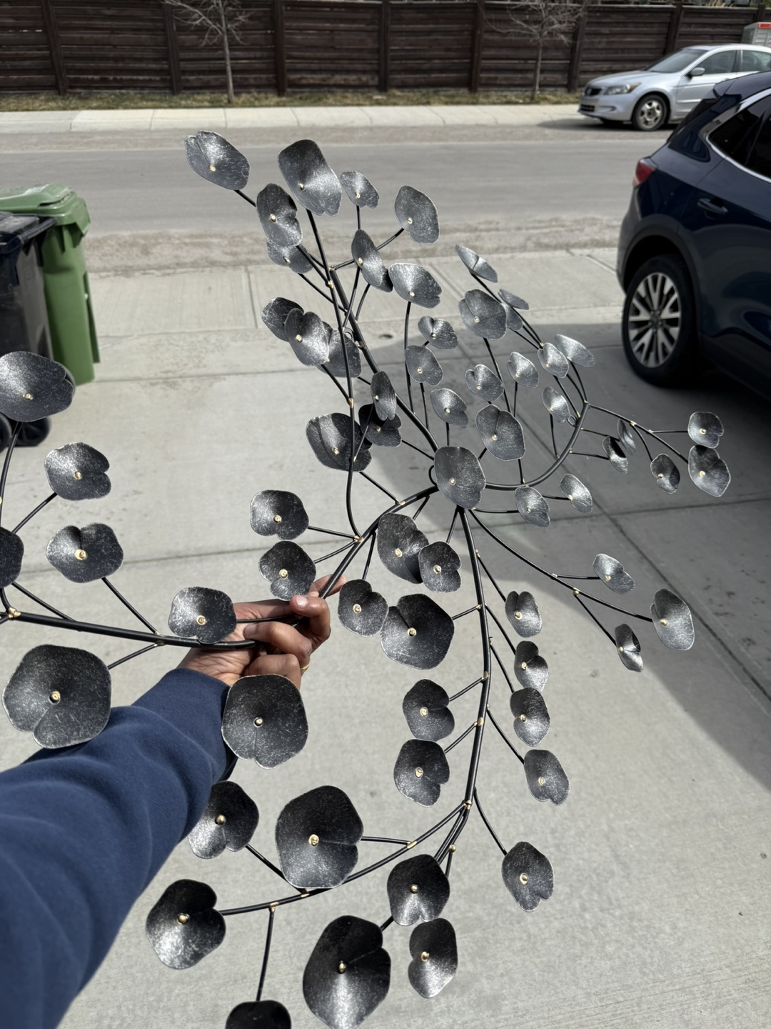 Metal Wall Decor Set - Leaves & Ornate Plate - photo 4