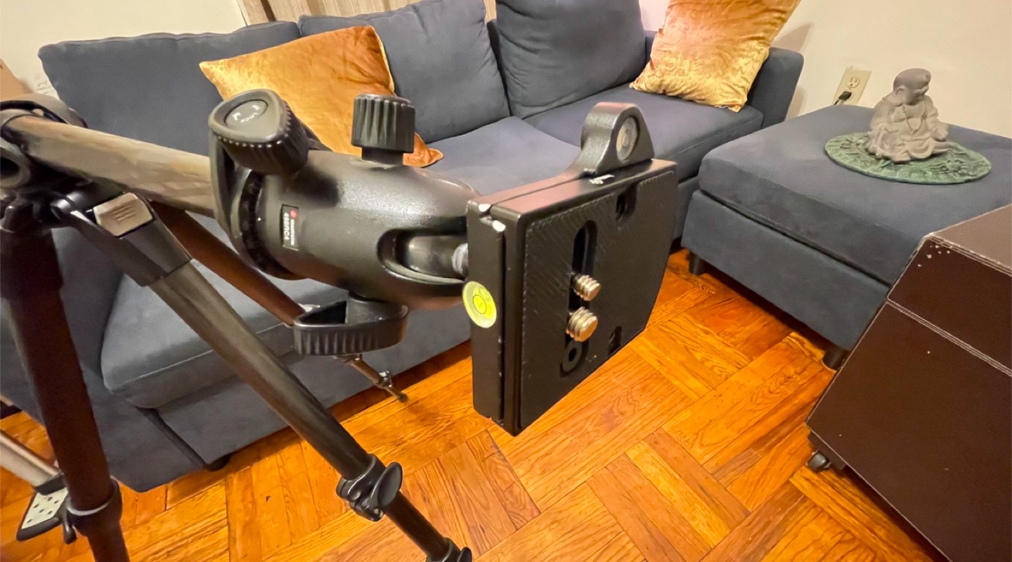 Manfrotto carbon fiber tripod and head bundle - photo 2