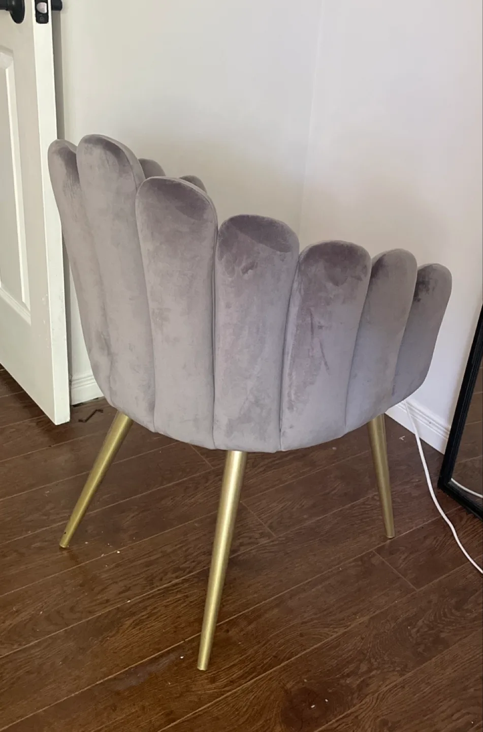 Grey Velvet Scallop Chair with Gold Legs image indicator(3)