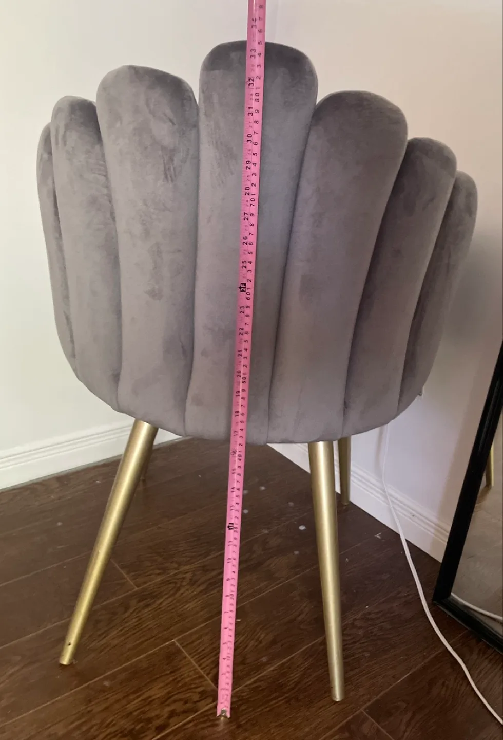 Grey Velvet Scallop Chair with Gold Legs image indicator(7)