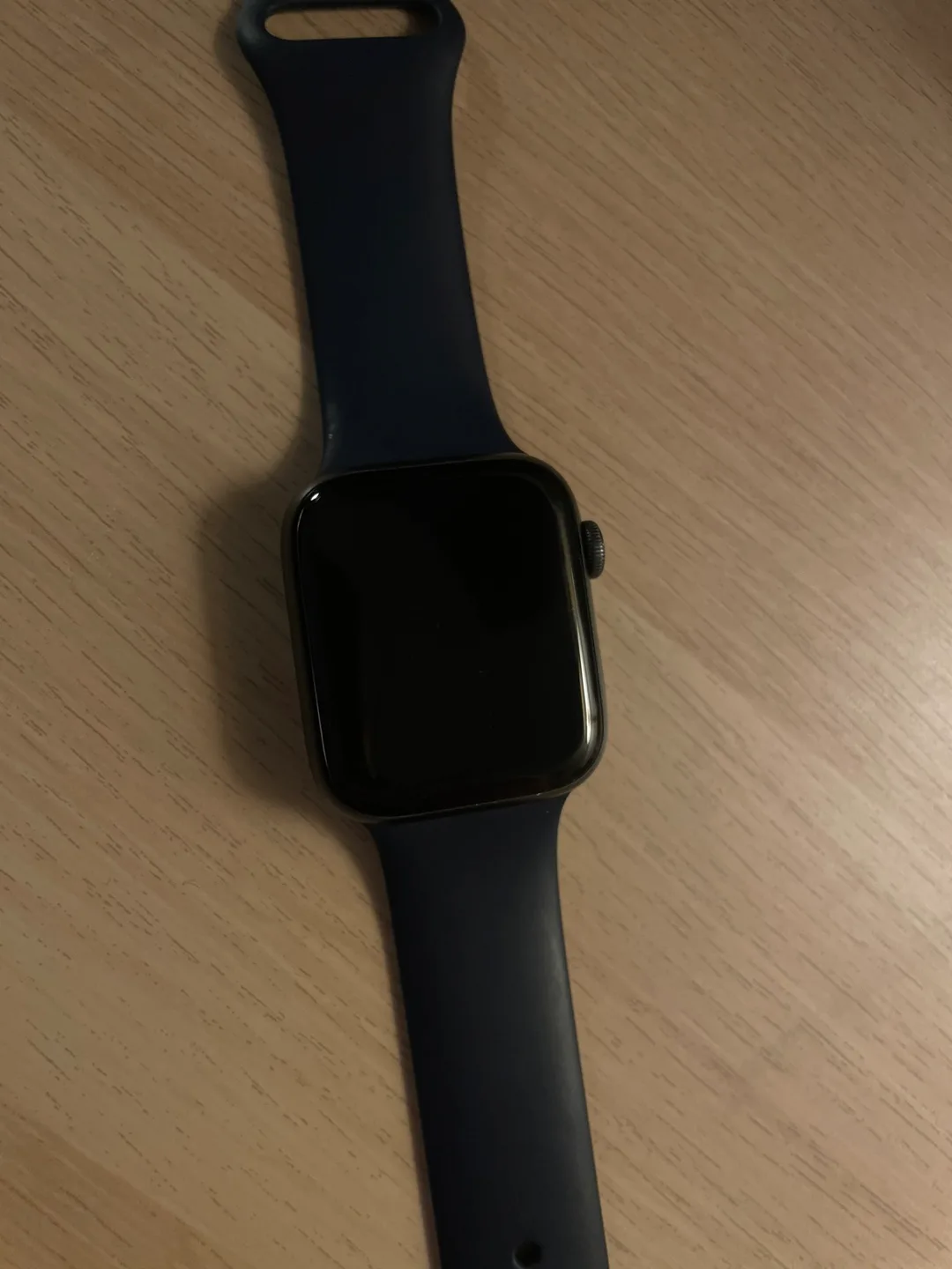 Apple Watch Series SE GPS 44mm Space Grey Midnight Sport Band image indicator(3)