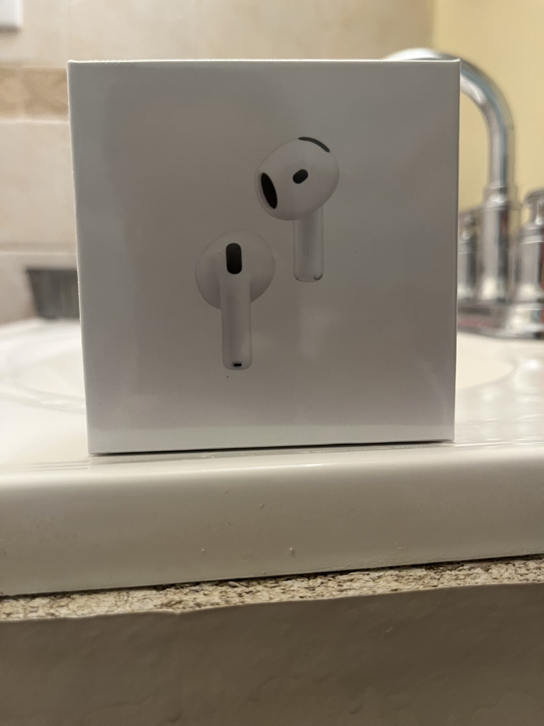 New Apple AirPods (4th Generation) with ANC