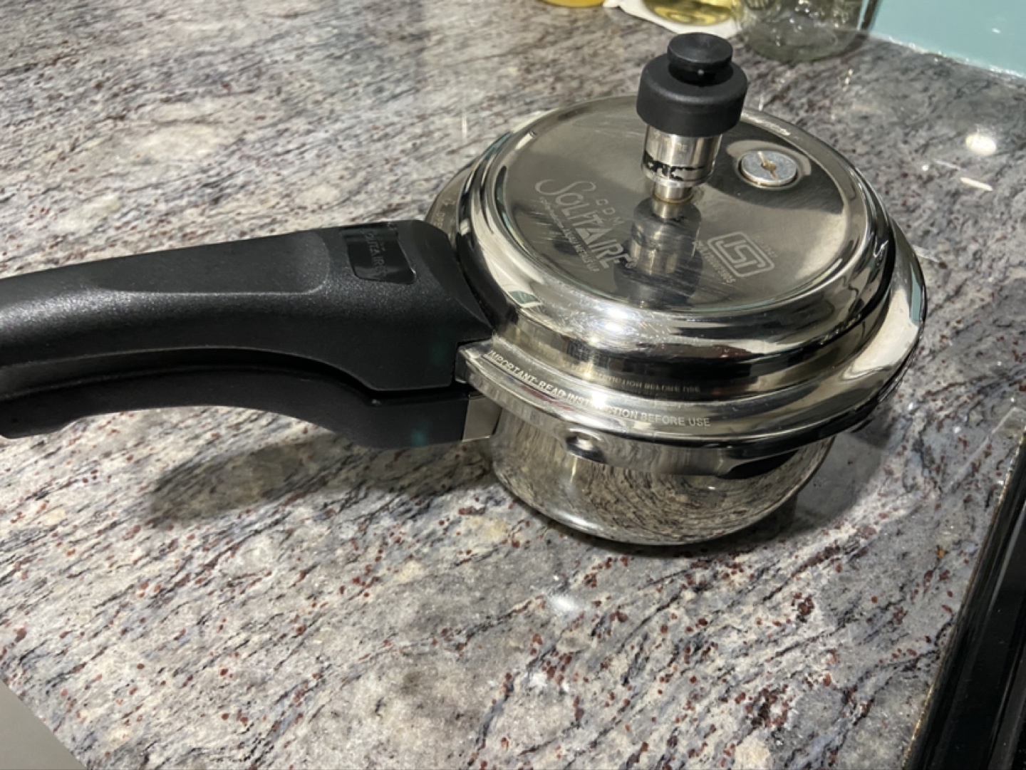 Solitaire Stainless Steel Pressure Cooker 1.5 litre