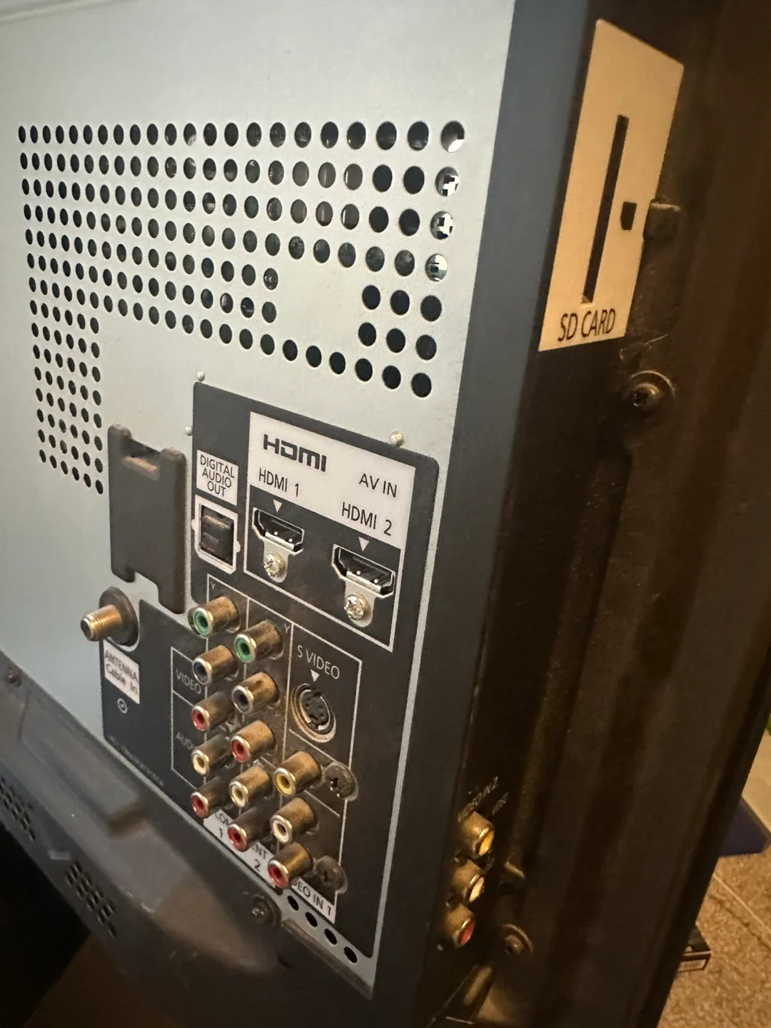 Panasonic TC-P42C1 42” plasma tv with remote image indicator(2)