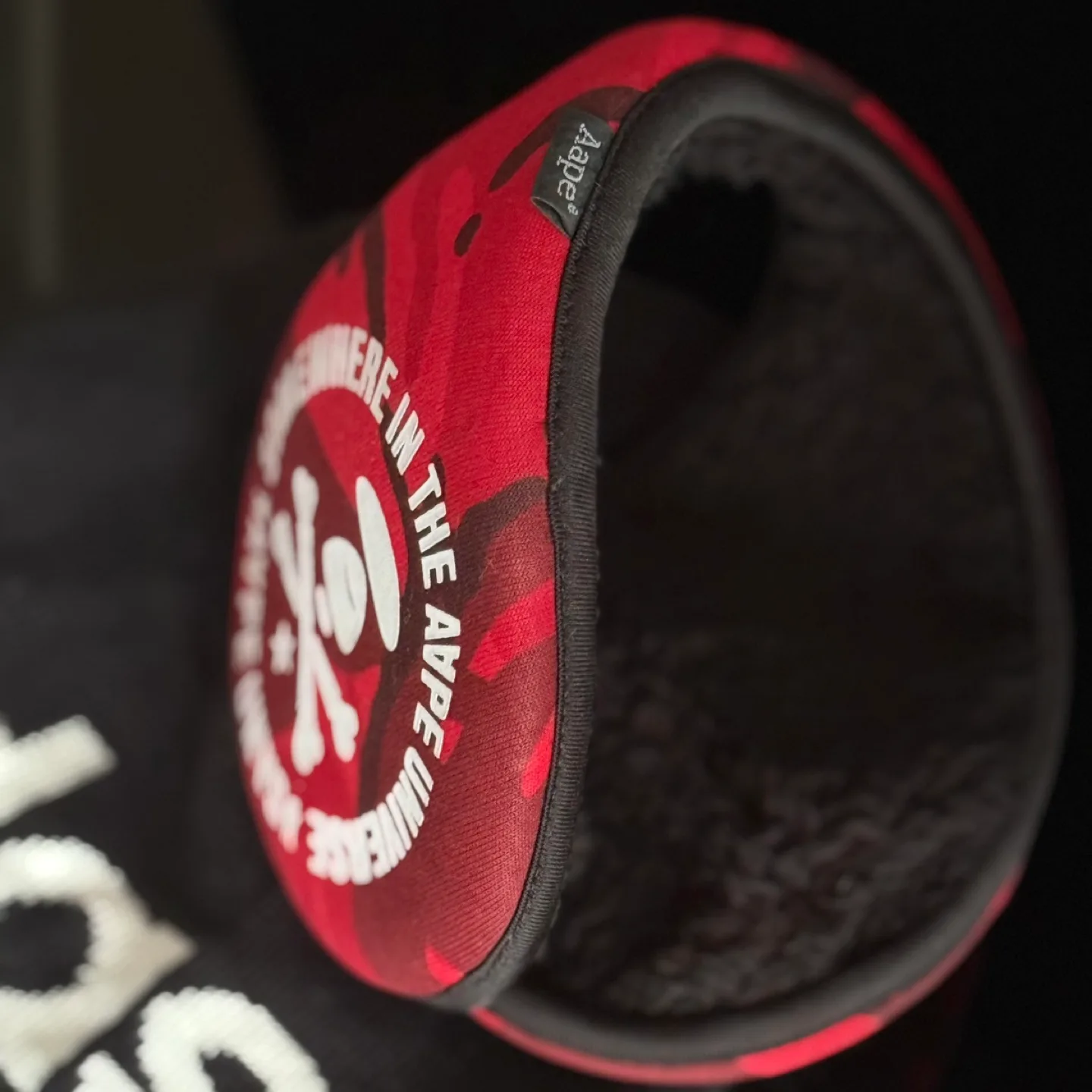 Beanie and  Red Earmuffs image indicator(2)