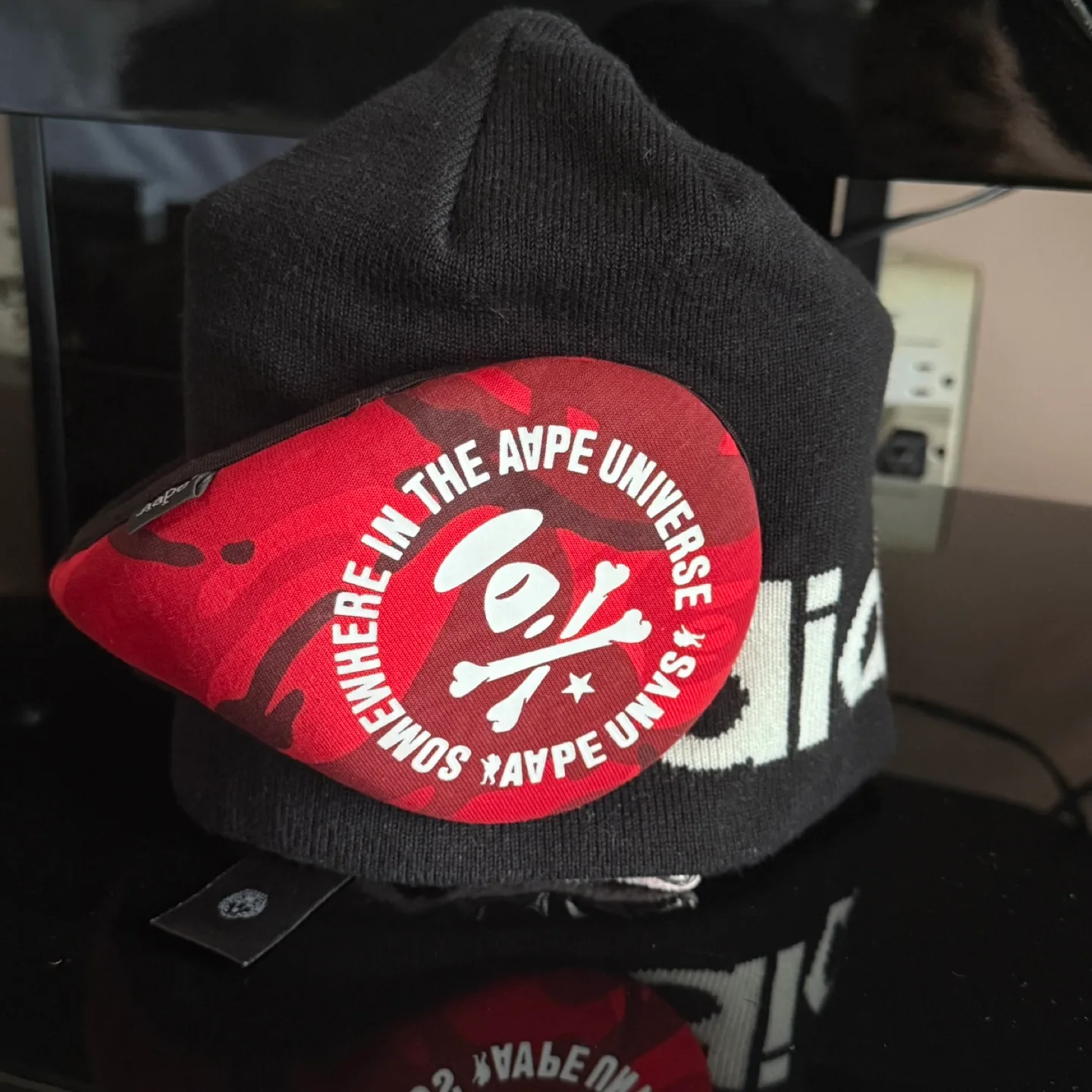 Beanie and  Red Earmuffs image indicator(3)