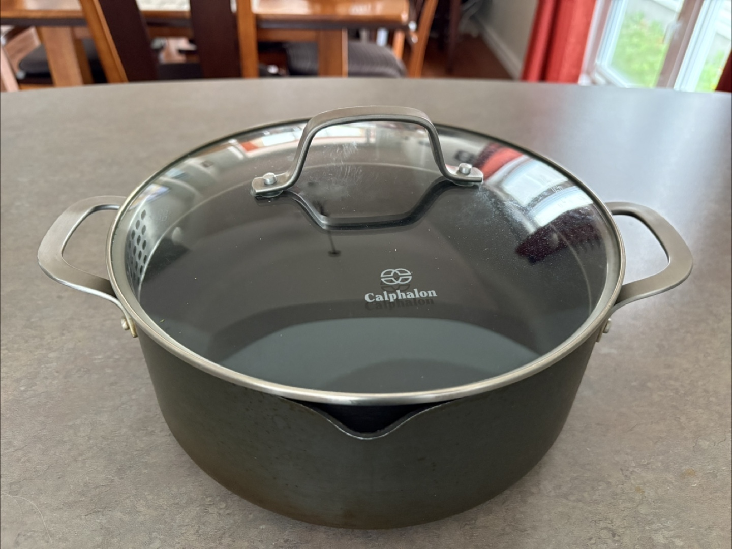 Calphalon 6-quart Covered Pot