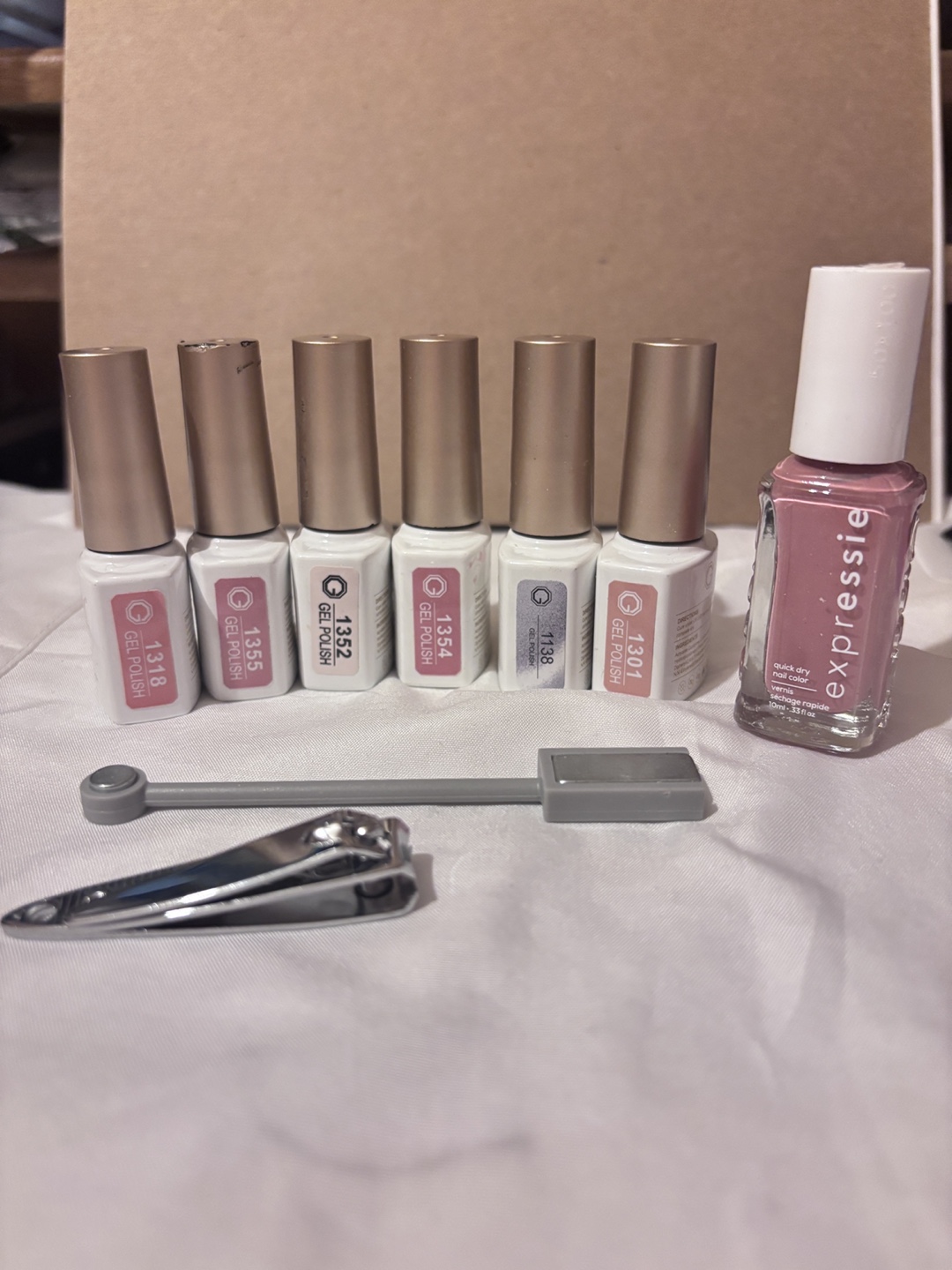 GAOY Gel Polish Set with Expresssie Nail Polish and Tools - photo 3