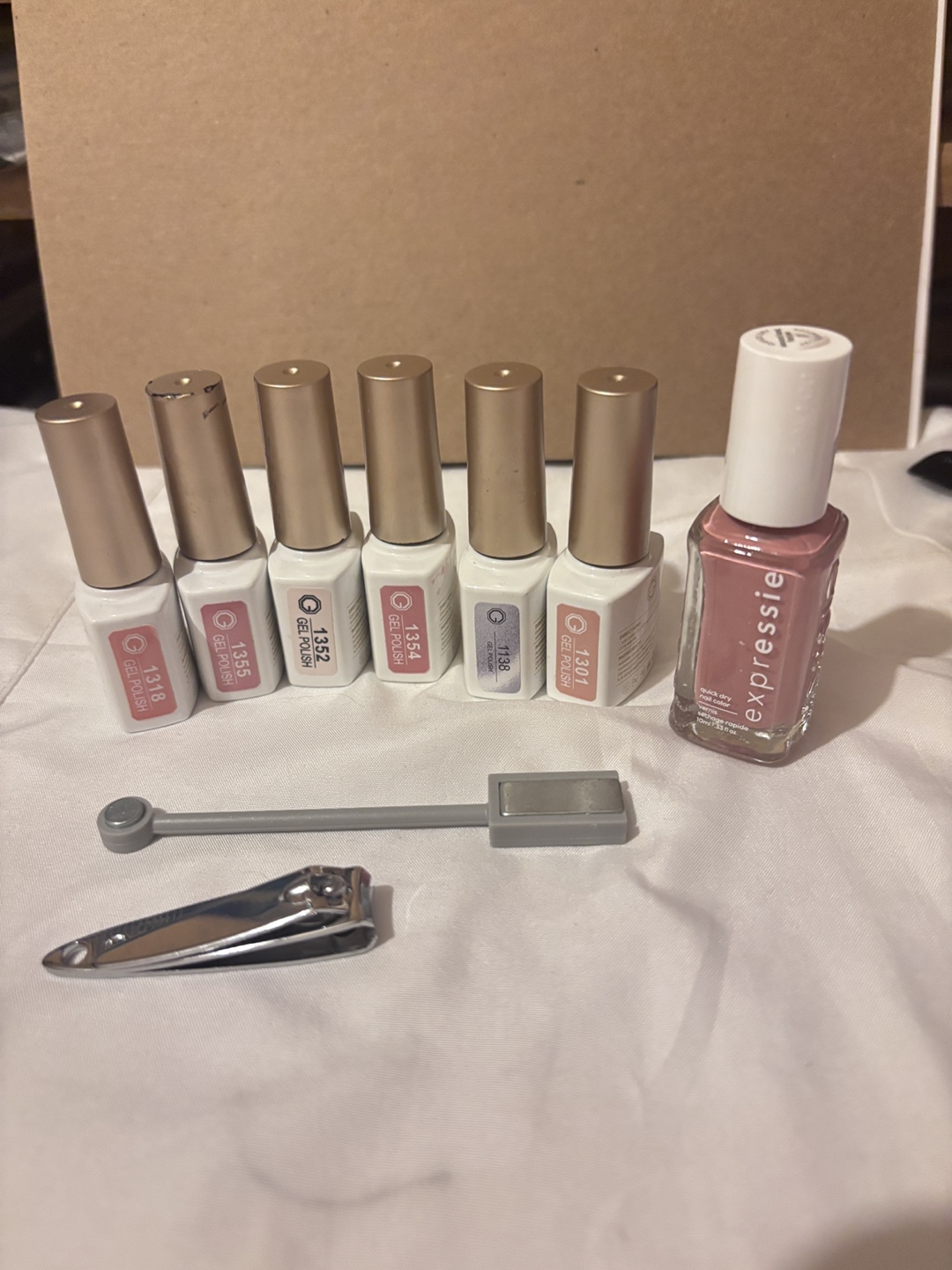 GAOY Gel Polish Set with Expresssie Nail Polish and Tools - photo 4