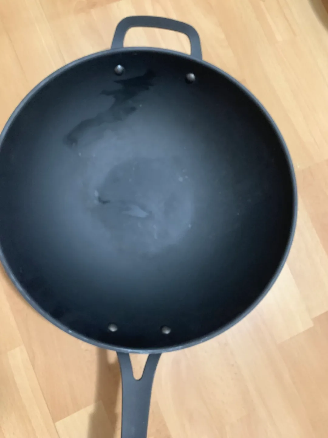 Tramontina Carbon Steel Wok - 14 inch image indicator(5)