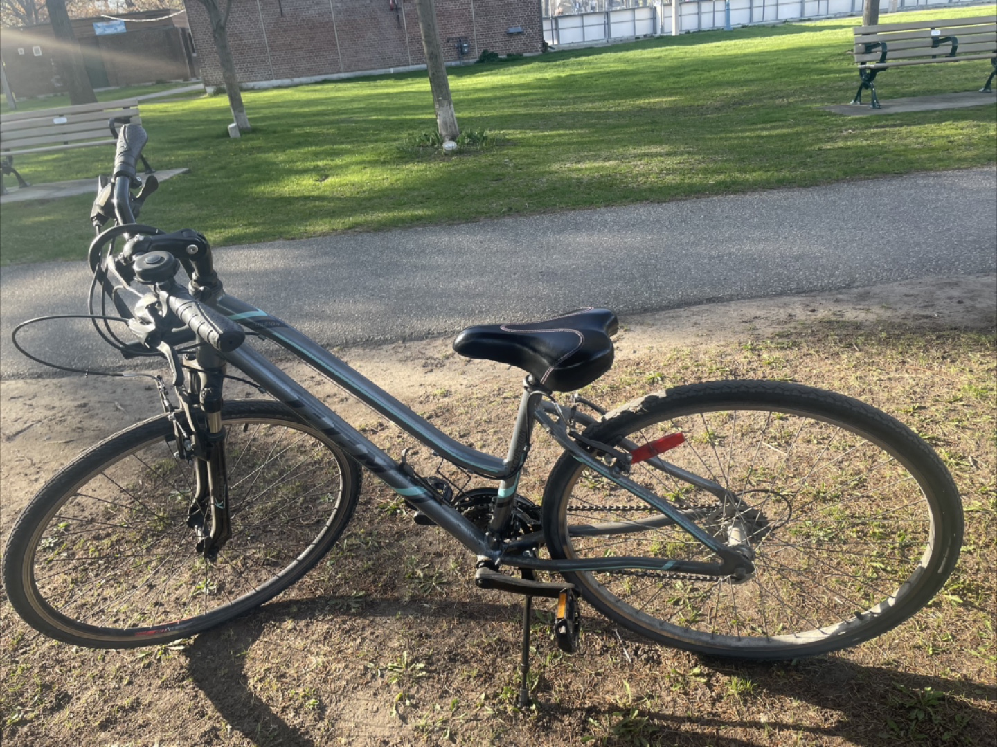 CCM Excursion Women's Hybrid Bike