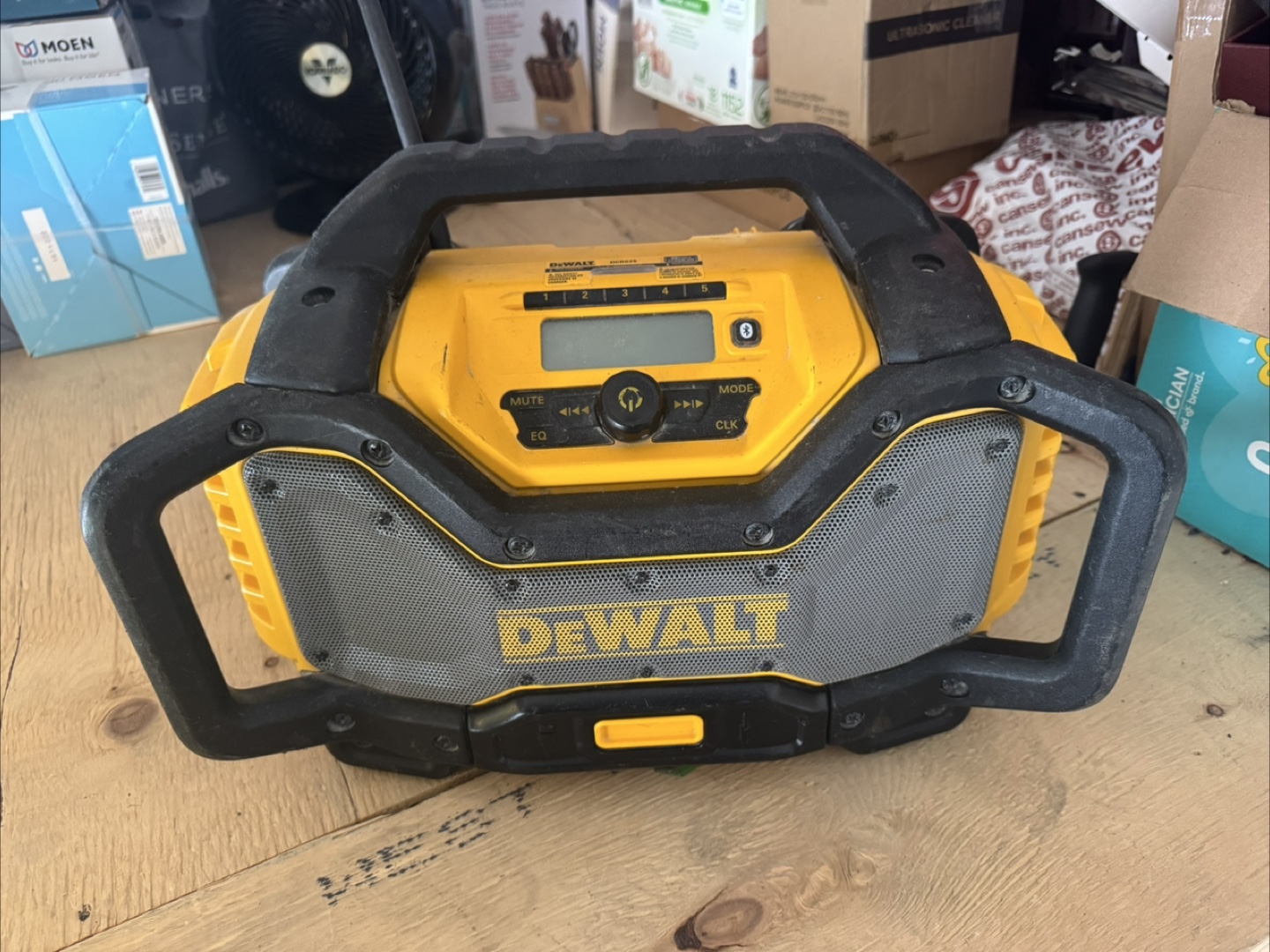 DeWalt 20V Max Bluetooth Jobsite Radio